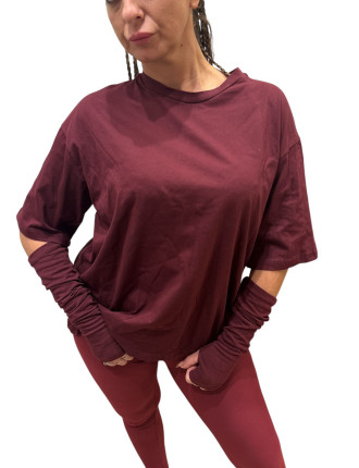 T-shirt bordò con manicotti